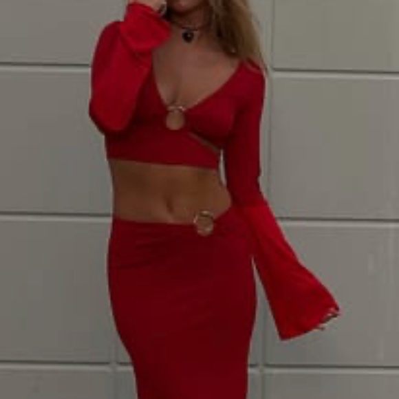 NA-KD X Ella Kaberg Colorblock Bell Sleeve Top - Picture 1 of 7